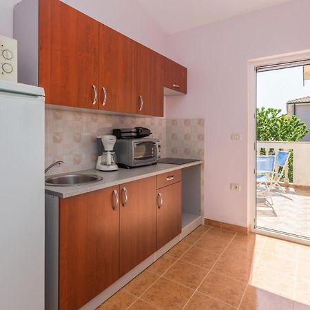 Nice Apartment In Kastel With Kitchen Экстерьер фото